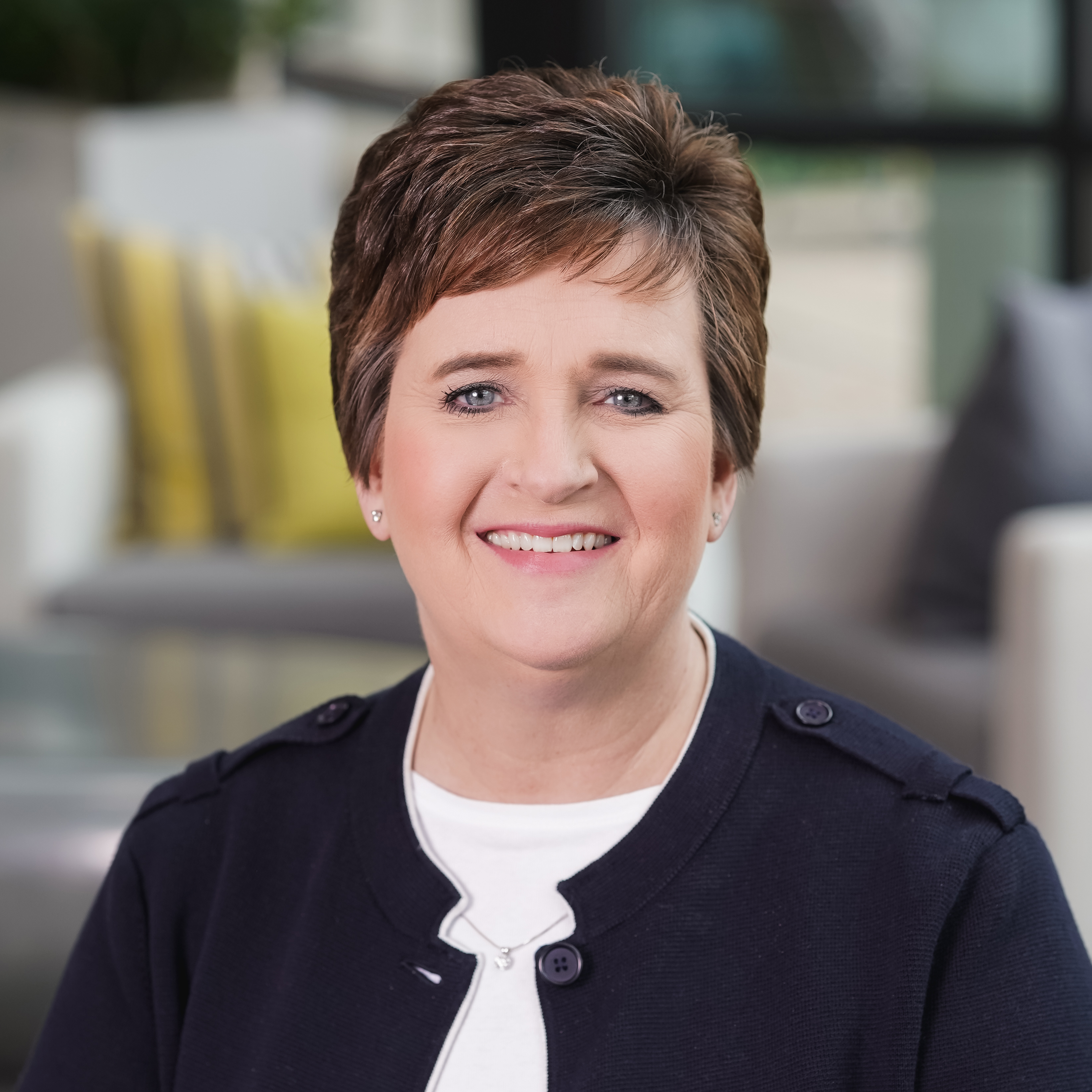 Connell, Andrea01_Square